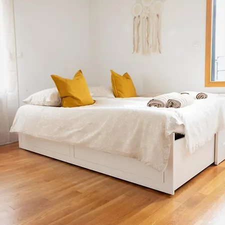 Bel Spacieux Le Joliot Curie 4-6 Pers A - Eurexpo - Ldlc Arena *